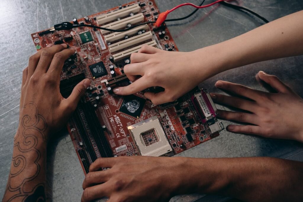Neuromorphic Computing: Hardware Built Like the Human Brain